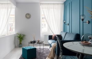 room with blue walls