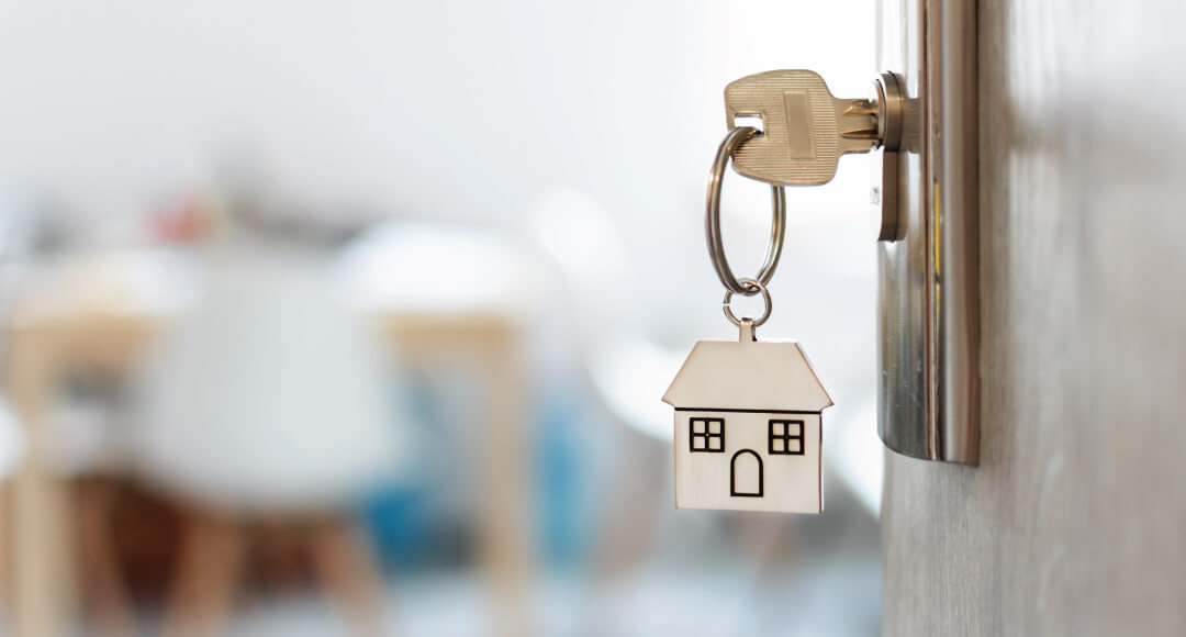 5 Renter Friendly Lighting Upgrades You Can Try!