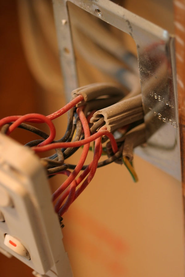 How to Wire a Light Switch