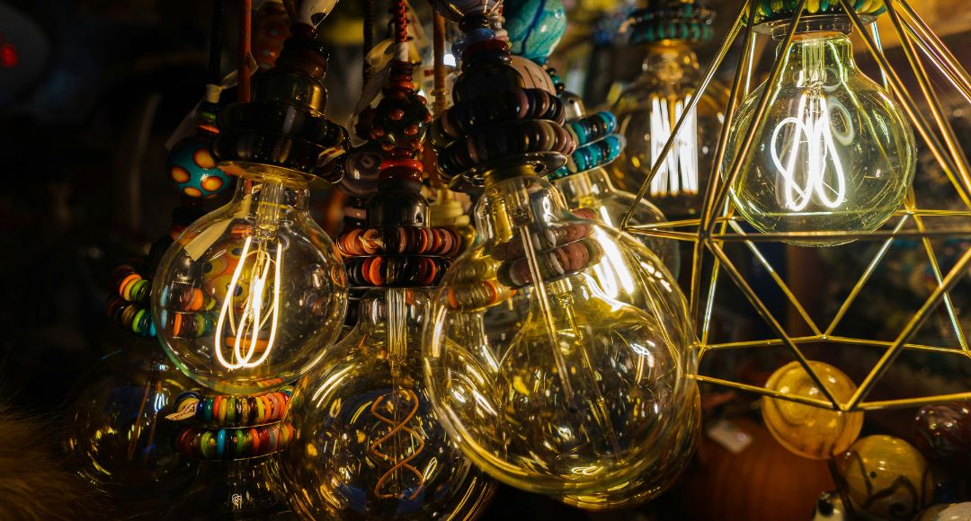 The Evolution of Illumination: From Incandescent to LED Light Bulbs