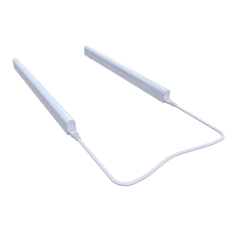 linkable cabinet light joined with a wire