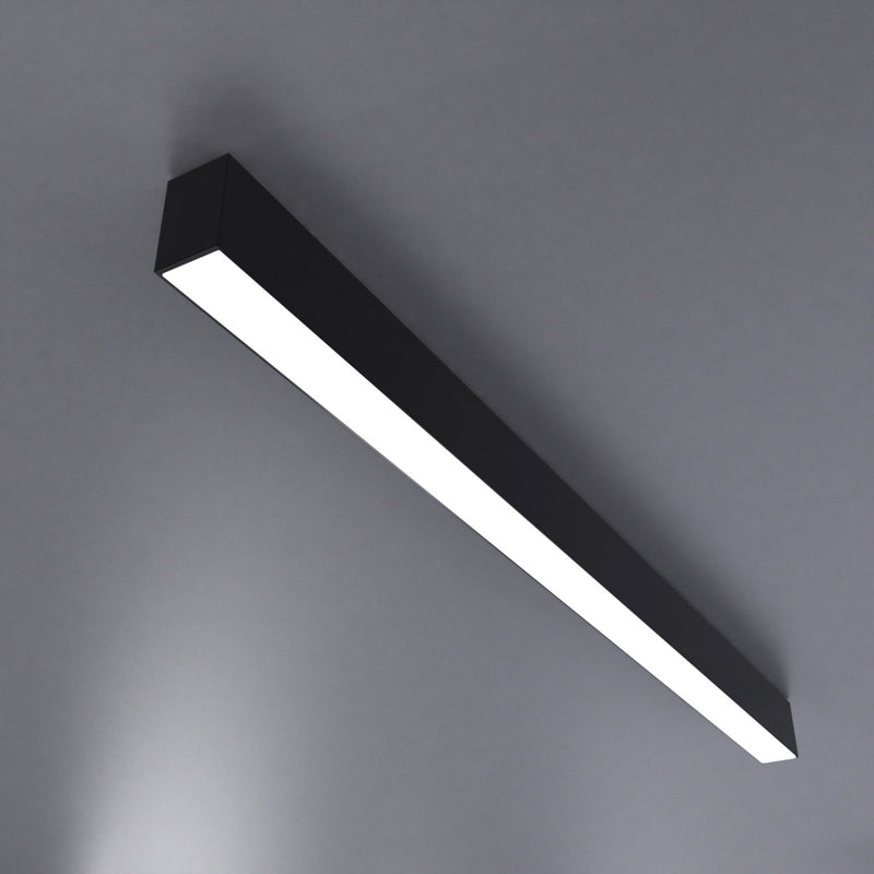 surface-mounted  4FT (120cm) LED Linear Light with Black Finish in cool white light 