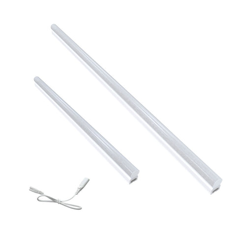 One 875mm and one 575mm T5 LED under-cabinet lights with a single 500mm link cable.